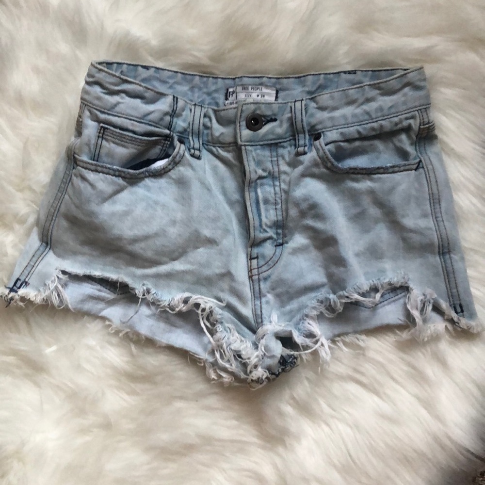 Free People Jean shorts, size 26